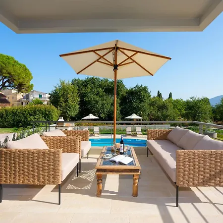 Villa Azure Kanoni Análipsis